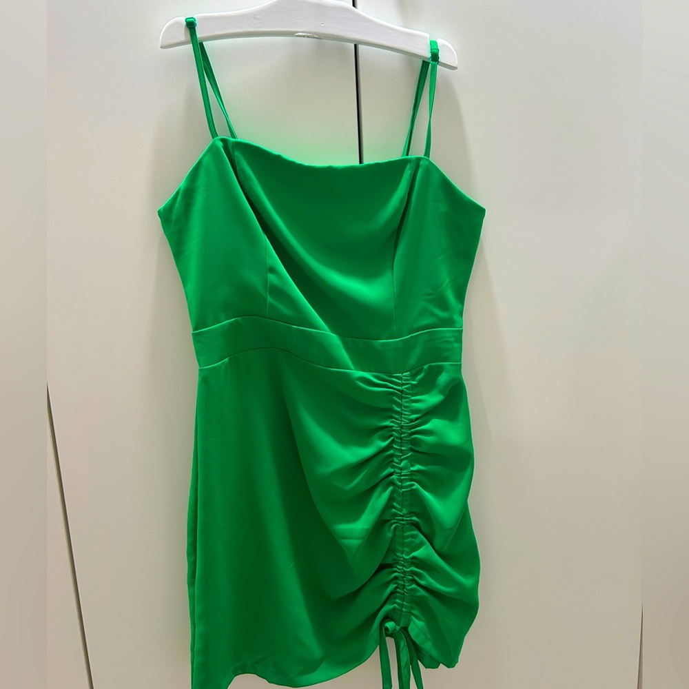 Green mini XS dress. NEVER WORN so cute and in perfect condition!!